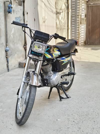 10/9 condition Honda CG125 for sale