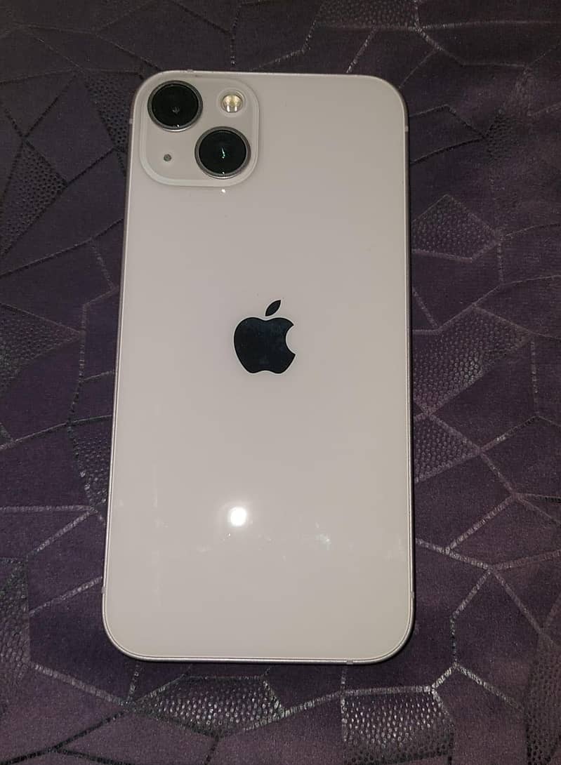 Apple iPhone 13 0