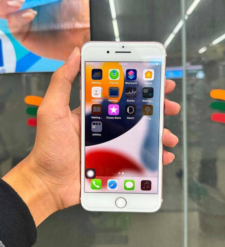 Apple iPhone 7 Plus 1