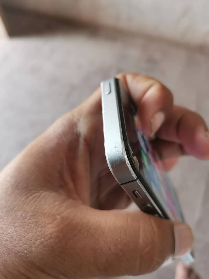 Apple iPhone 5s 9