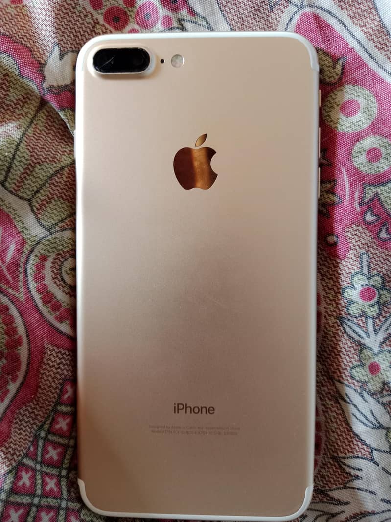 Apple iPhone 7 Plus 1