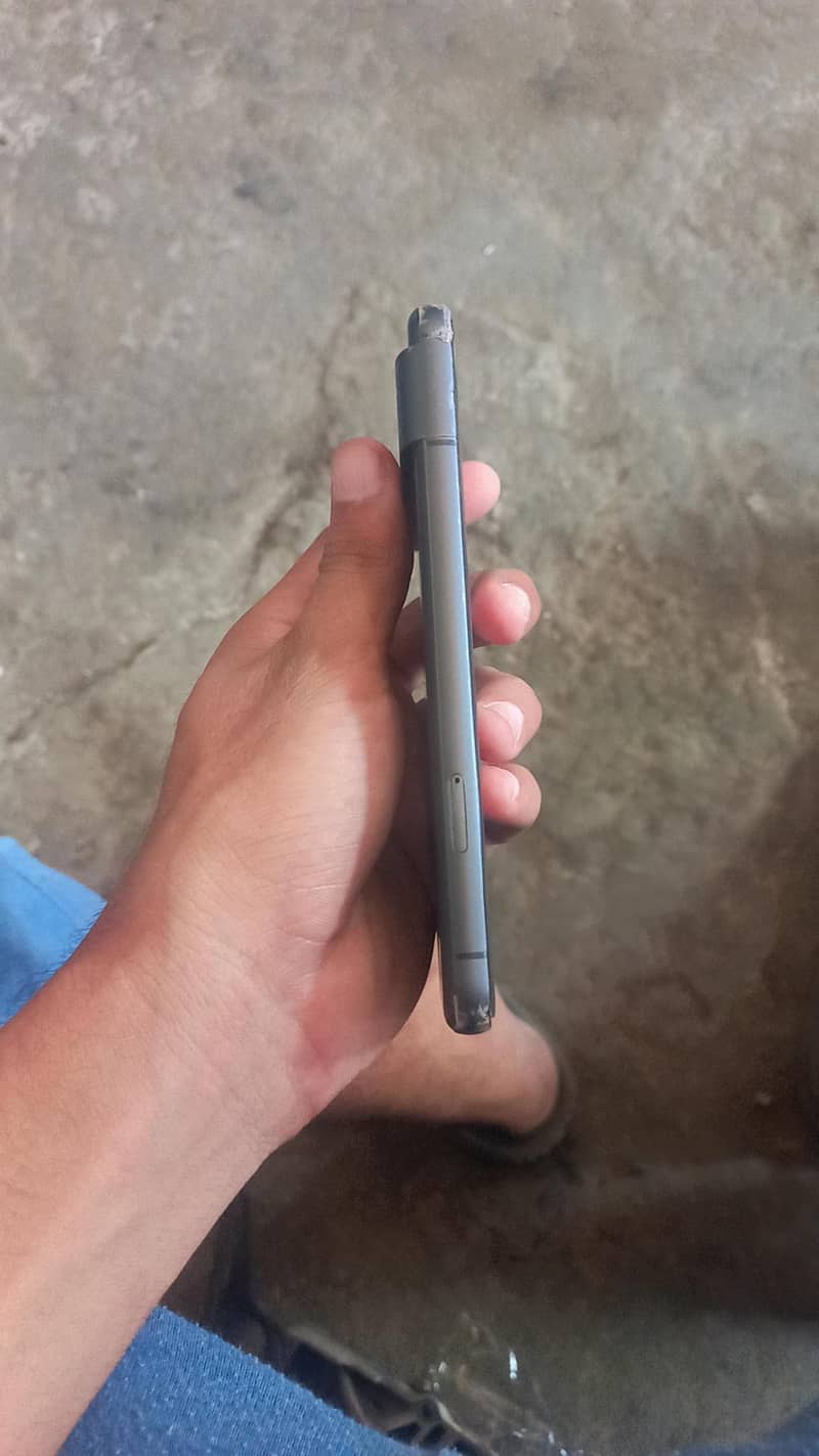 Google Pixel 8 2