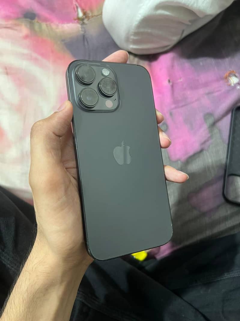 iphone 14 pro max 3