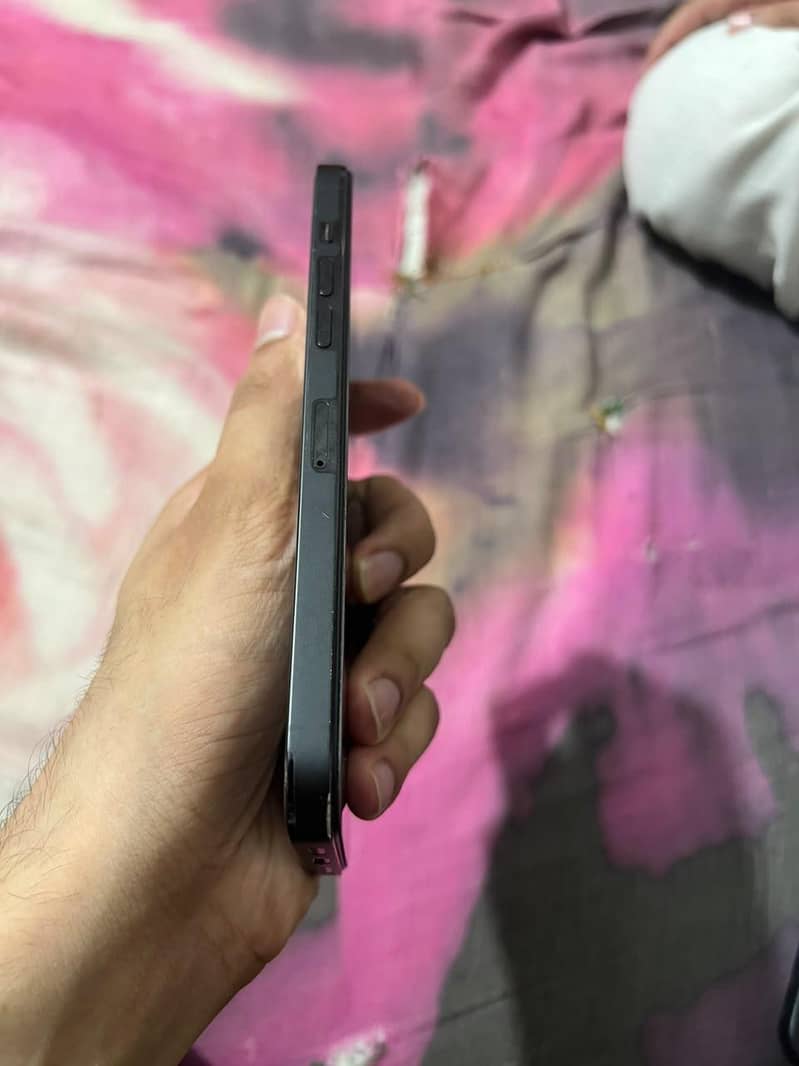 iphone 14 pro max 4
