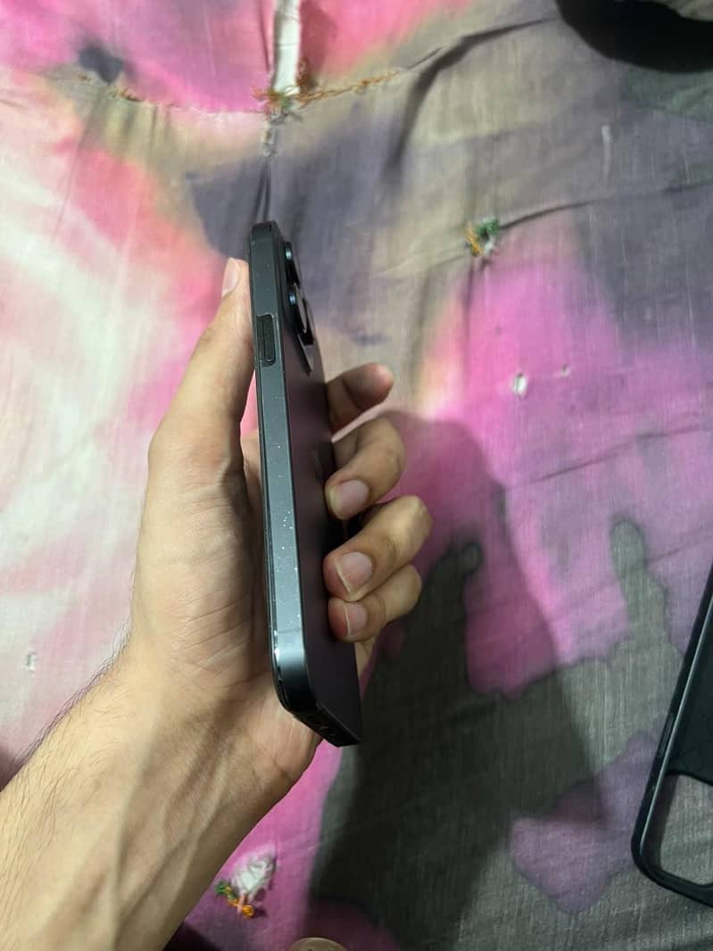 iphone 14 pro max 5