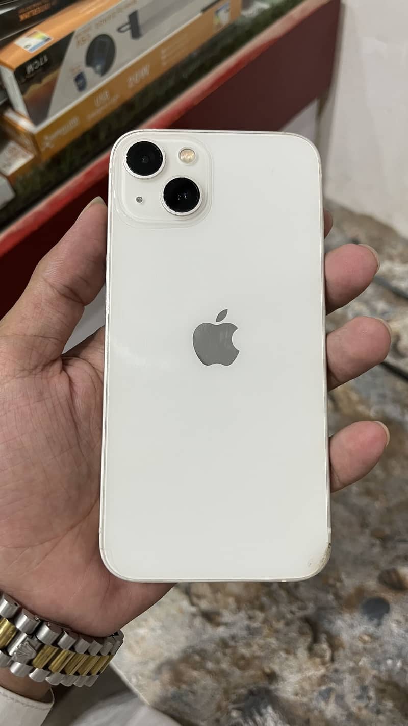 Apple iPhone 13 0