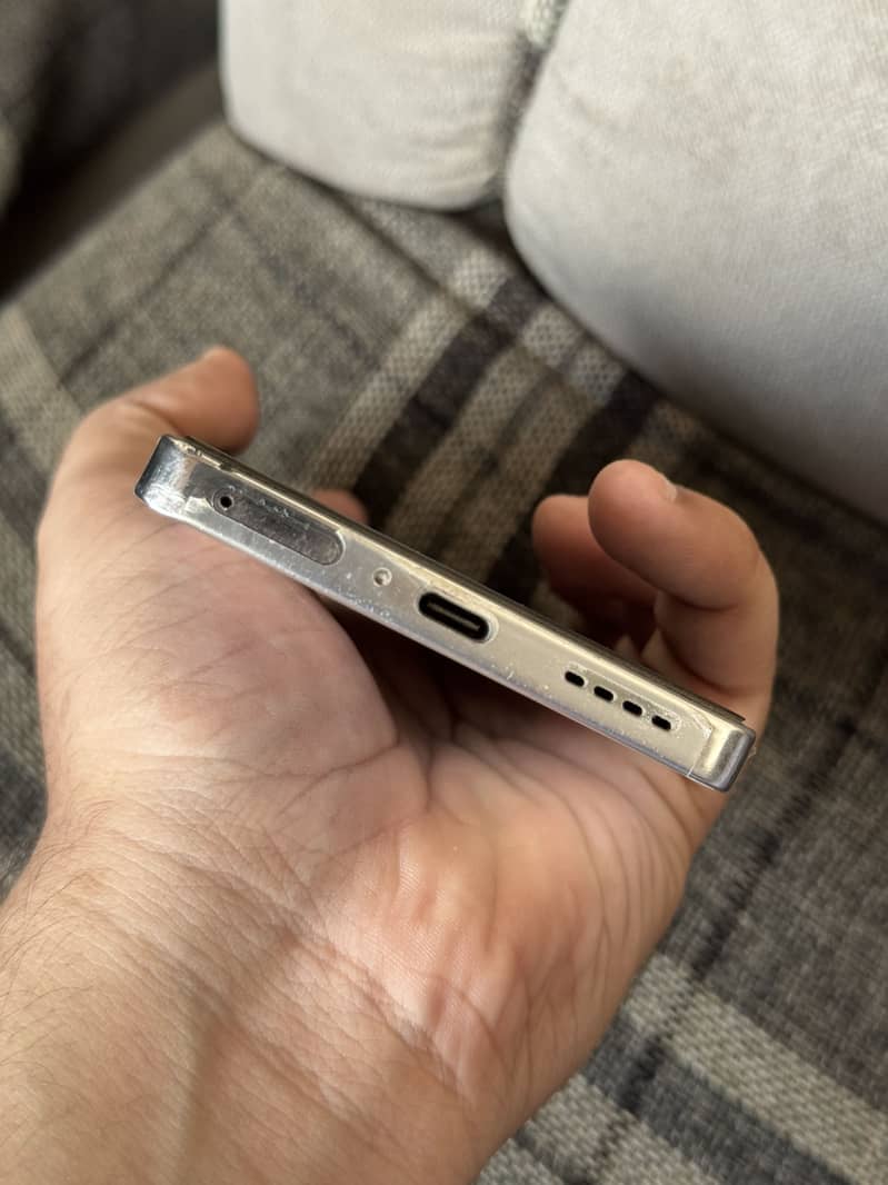 Infinix Note 40 5
