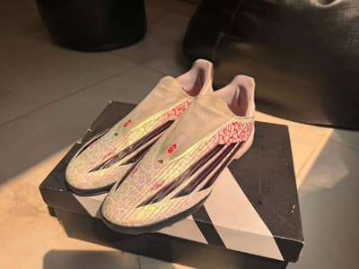 Adidas f50  heartbreaker  Lamine Yamal laceless turf footbal boots