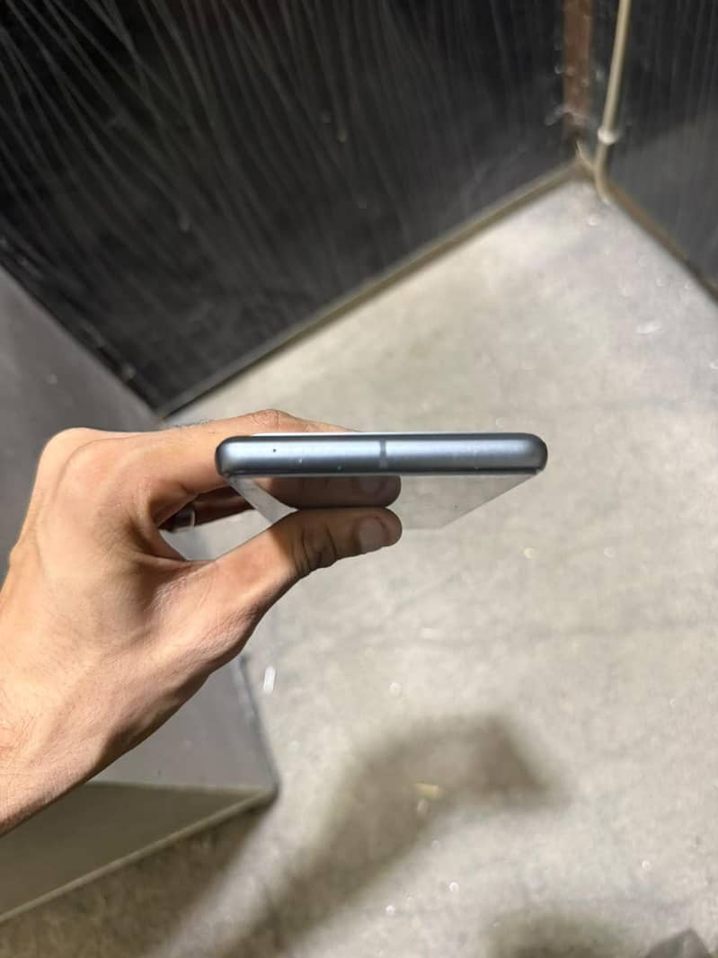 Google Pixel 7 4