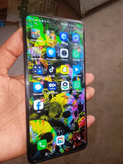 Tecno CAMON 20 full box with orijnal charjar back sy tohra sa break ha