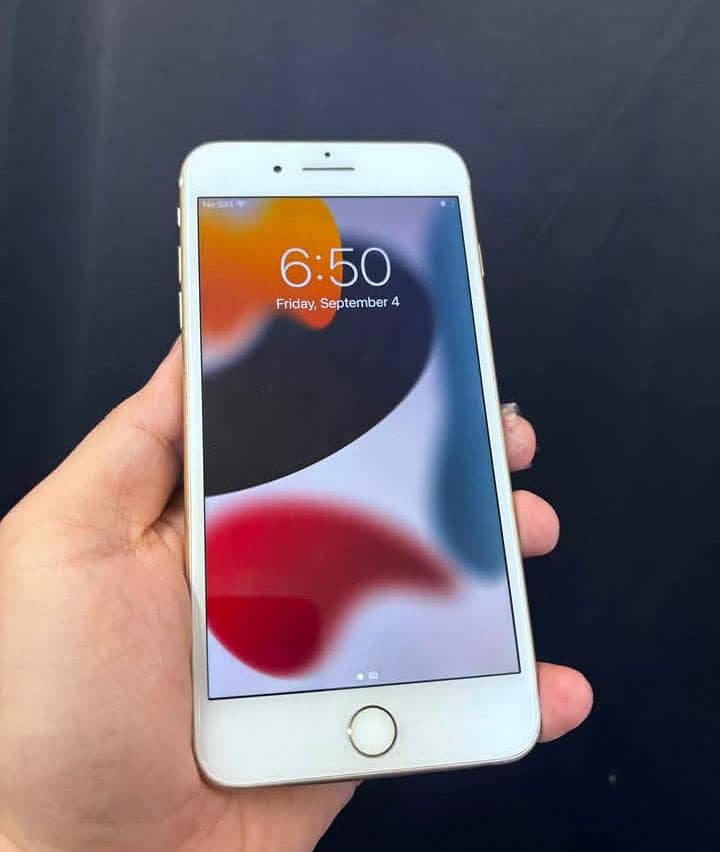 Apple iPhone 7 Plus 2