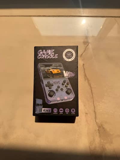 R36S game console | Black with screen protector and cleaning wipes