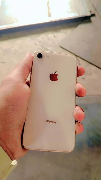 Apple iPhone 8