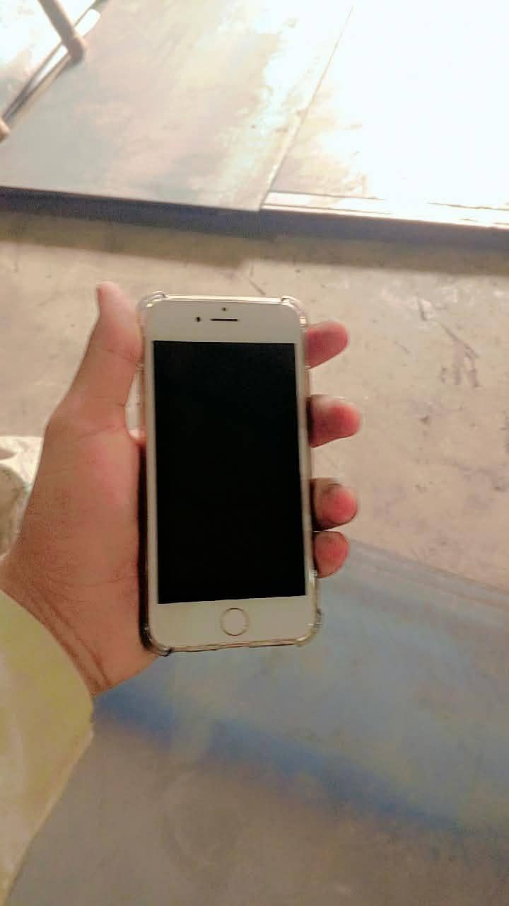 Apple iPhone 8 2