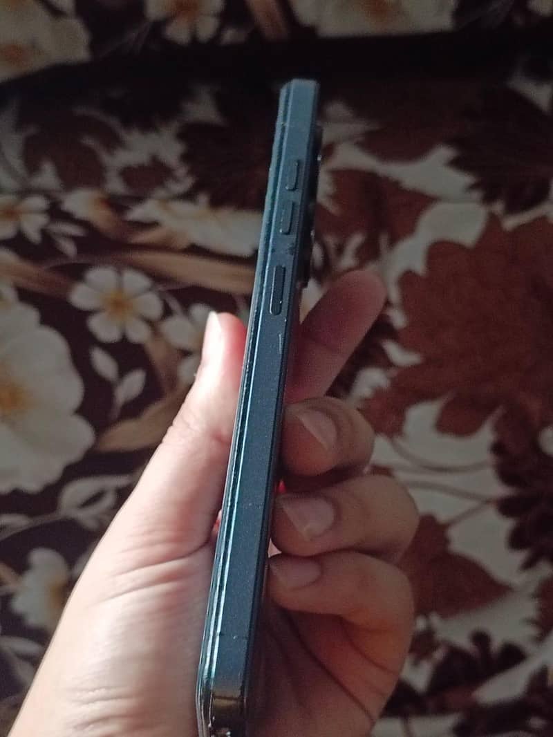 Tecno Spark 20C 4
