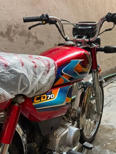 honda cd 70 25/26 islamabad number first owner