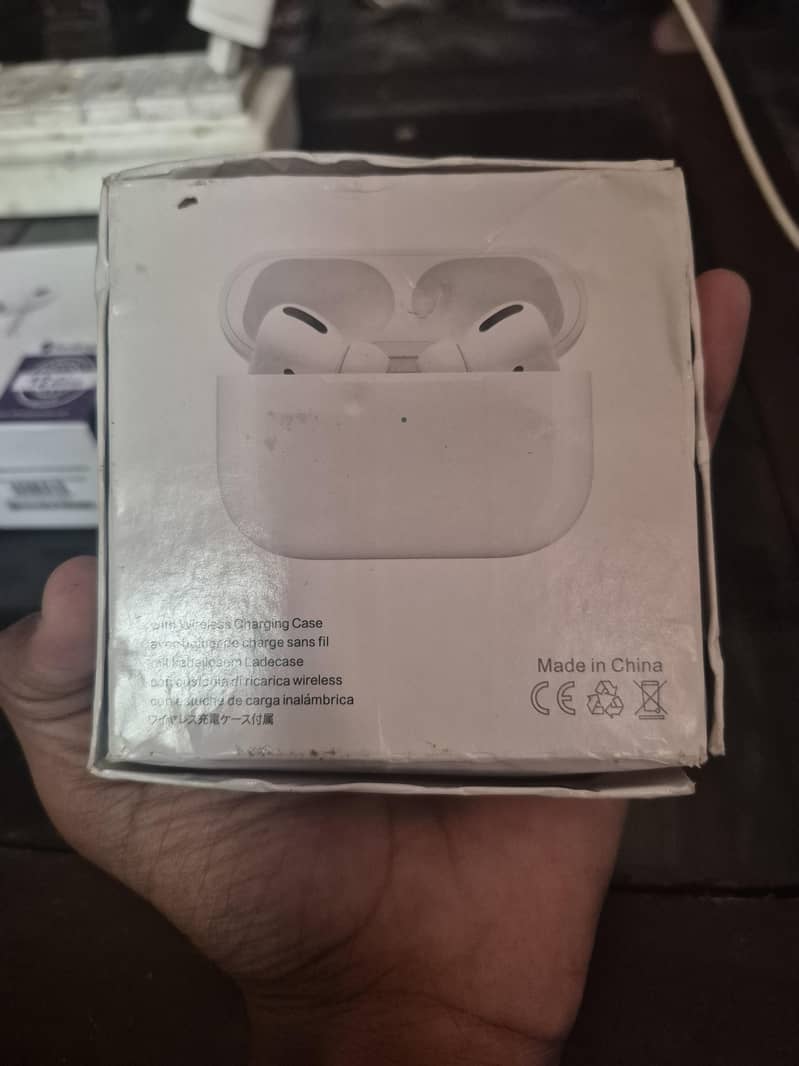 earbuds 1
