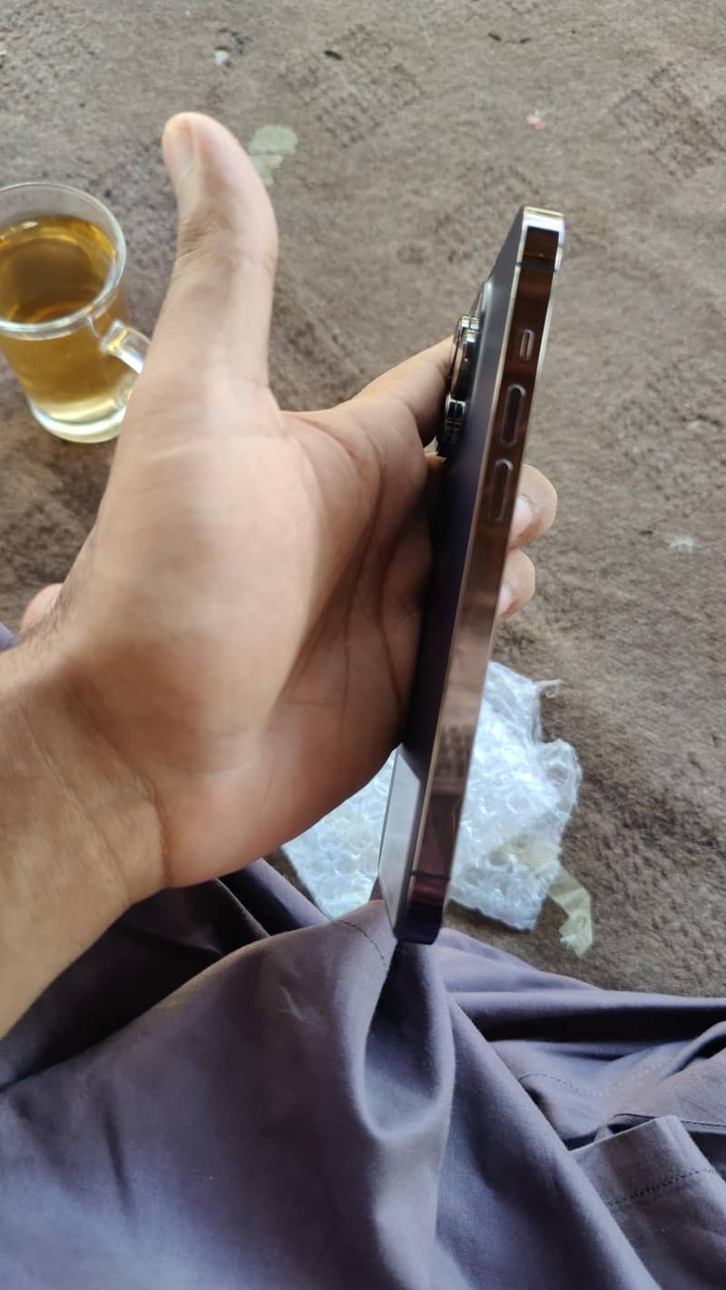 Apple iPhone 14 Pro 3