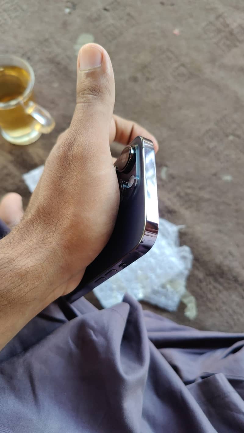 Apple iPhone 14 Pro 4