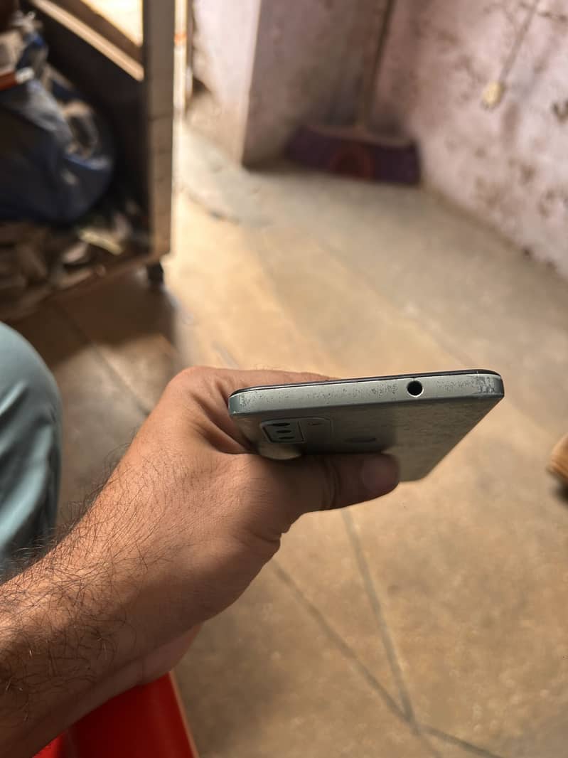 Nokia C31 0