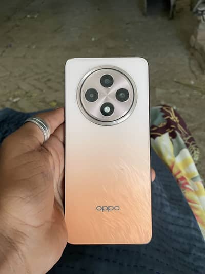 OPPO Reno12f