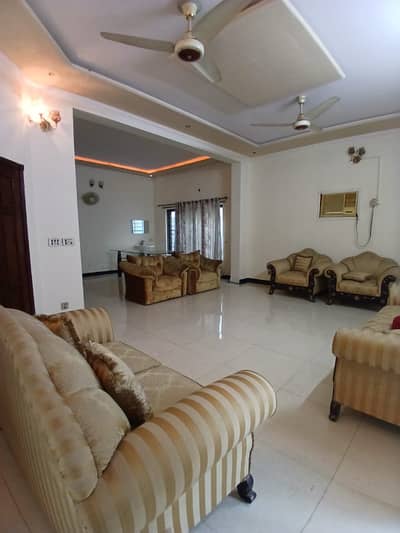 1 Kanal Tile Floor New Type Upper Portion For Rent