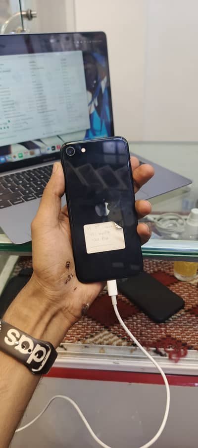 Apple iPhone SE3