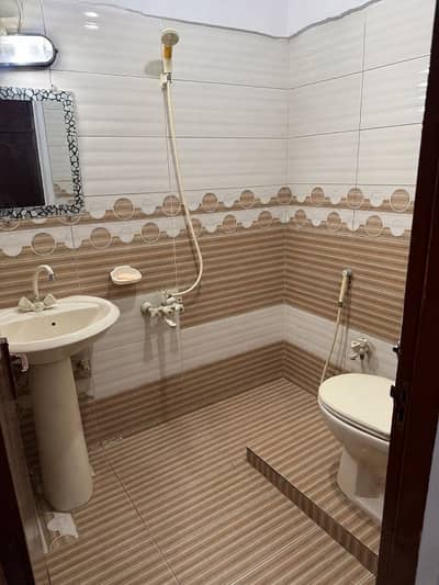 two bed dd first floor leased apartment for sale in johar
