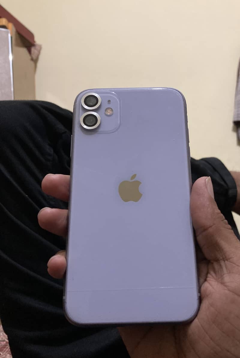 Apple iPhone 11 0
