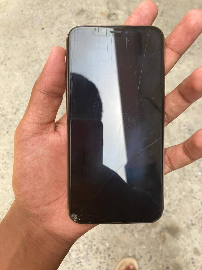 Apple iPhone 11 Pro 2