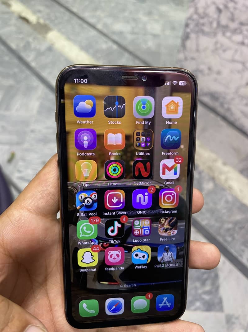 Apple iPhone 11 Pro 3