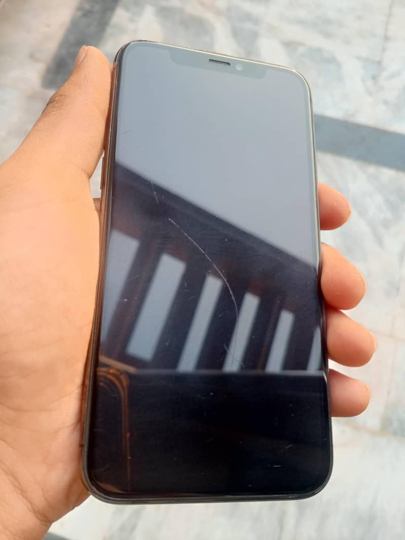 Apple iPhone 11 Pro 7