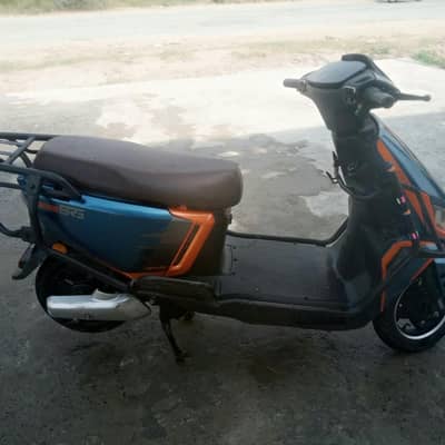Real price 265k and used like brand new price is 165k