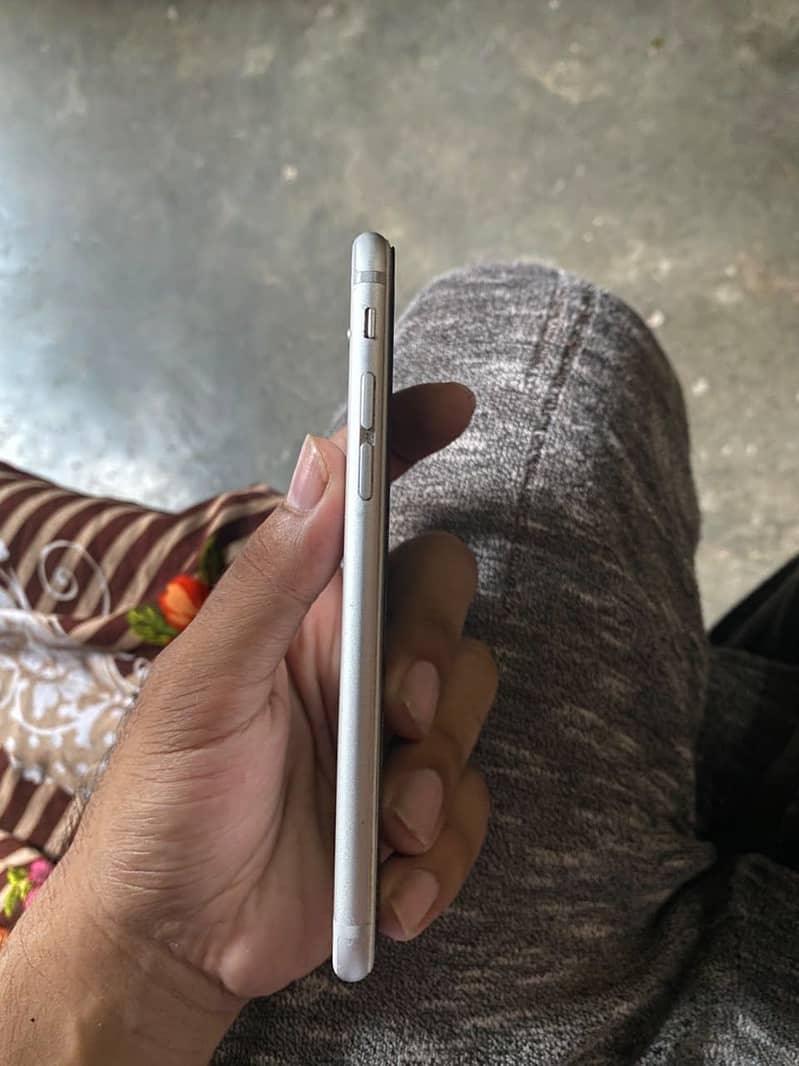 Apple iPhone 6S 2