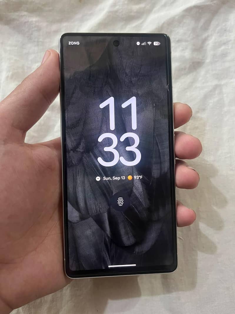 Google Pixel 7 4