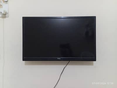 32 Inch TCL TV