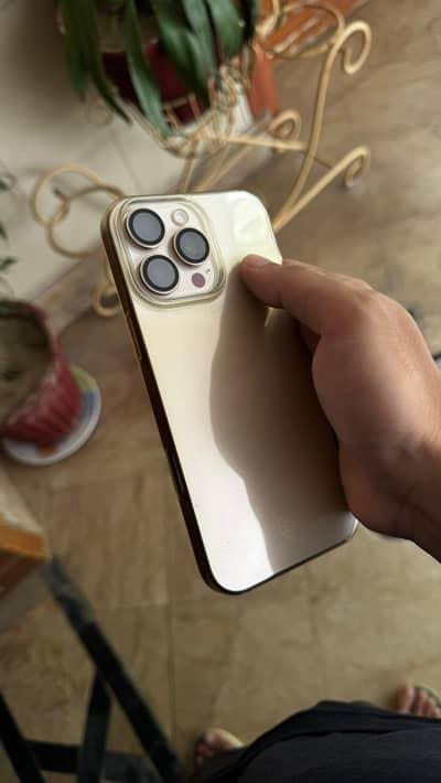 Apple iPhone 16 Pro Max