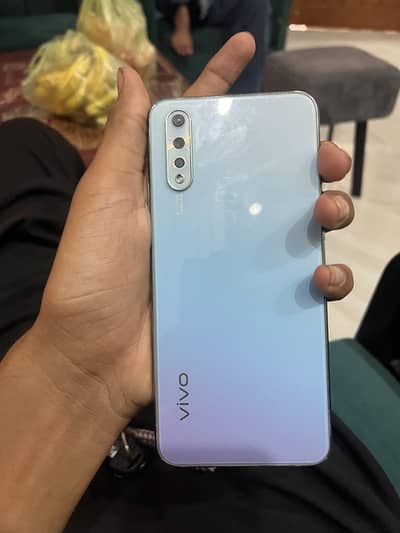 Vivo S1