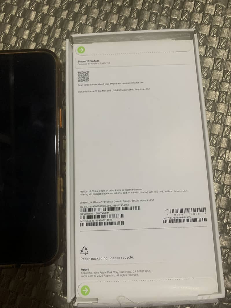 Apple iPhone 17 Pro Max 0