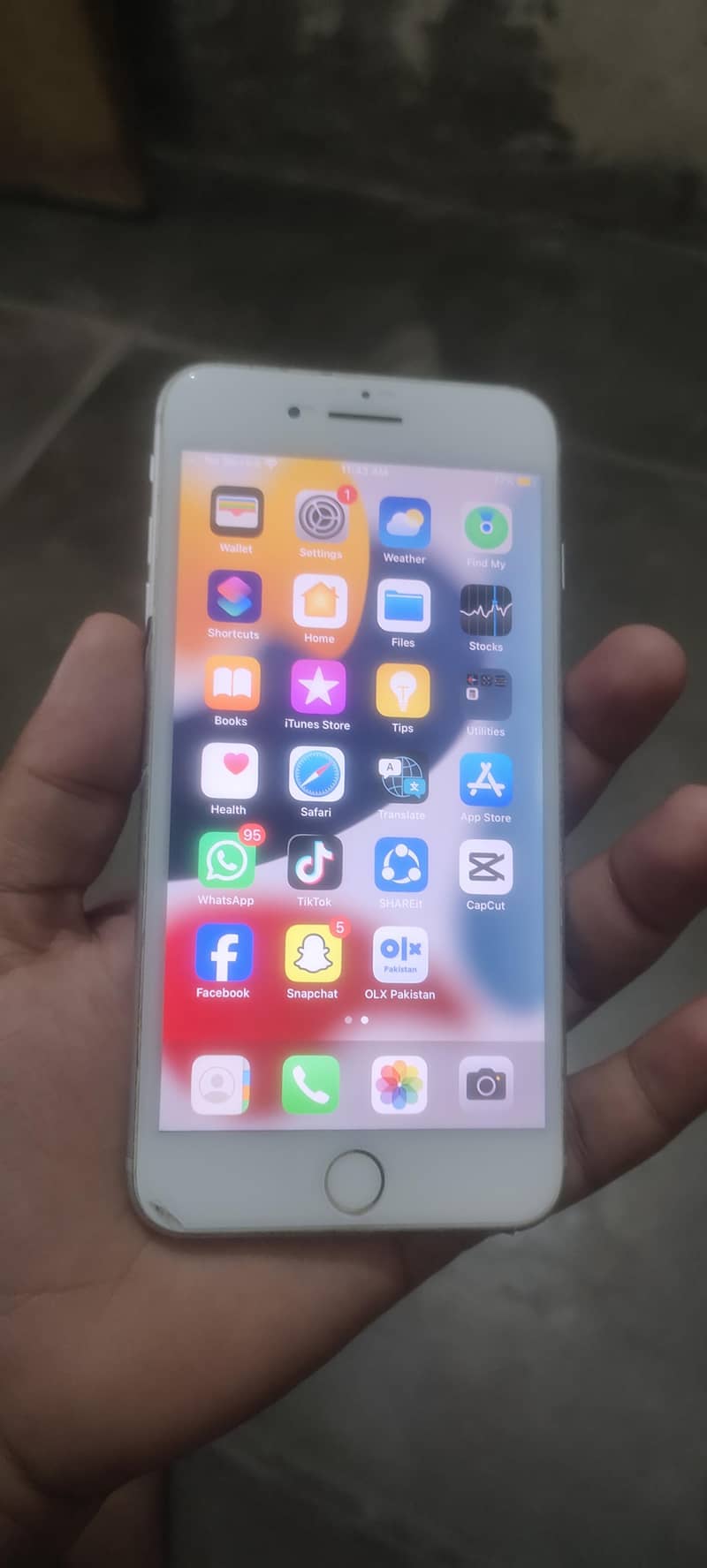 Apple iPhone 7 Plus 5
