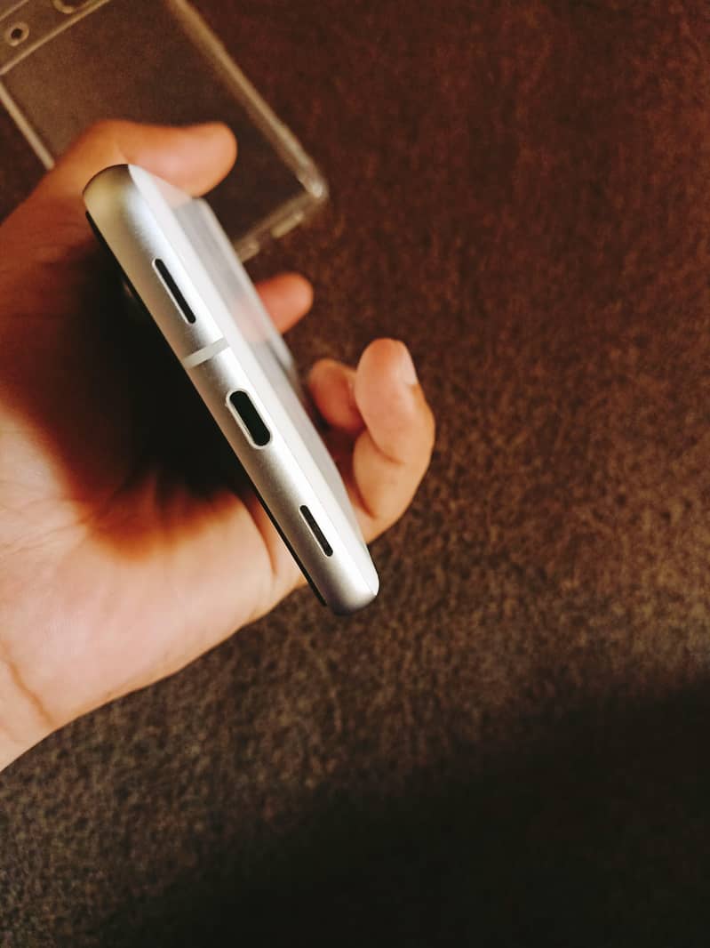 Google Pixel 7a 3