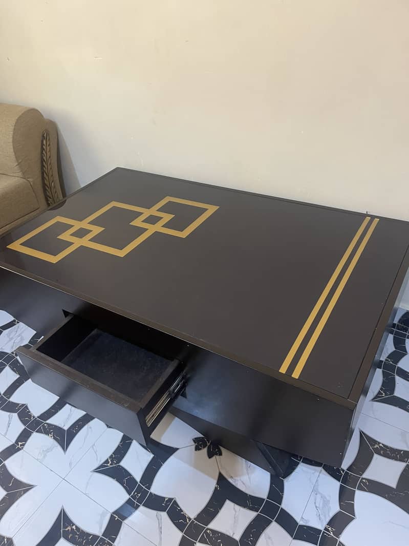 Sofa 3 seater with table 4