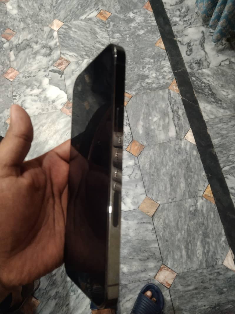 Apple iPhone 13 Pro Max 5