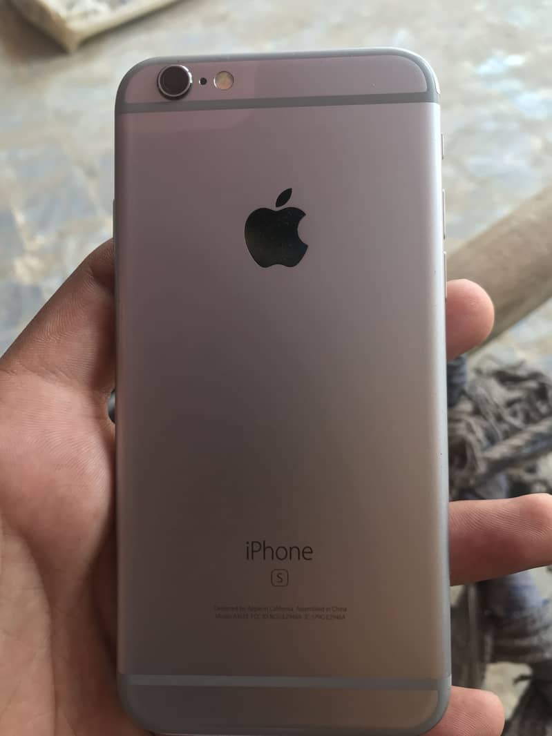 Apple iPhone 6S 3