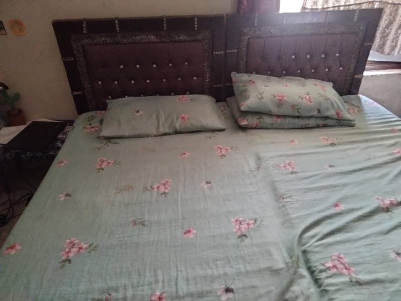 2 single bed 0
