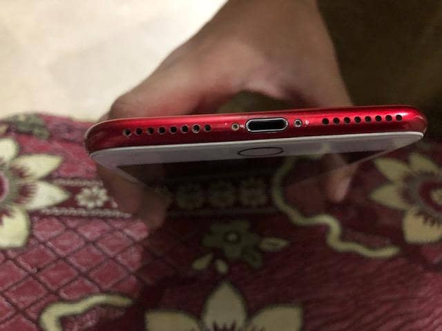 Apple iPhone 7 Plus 4