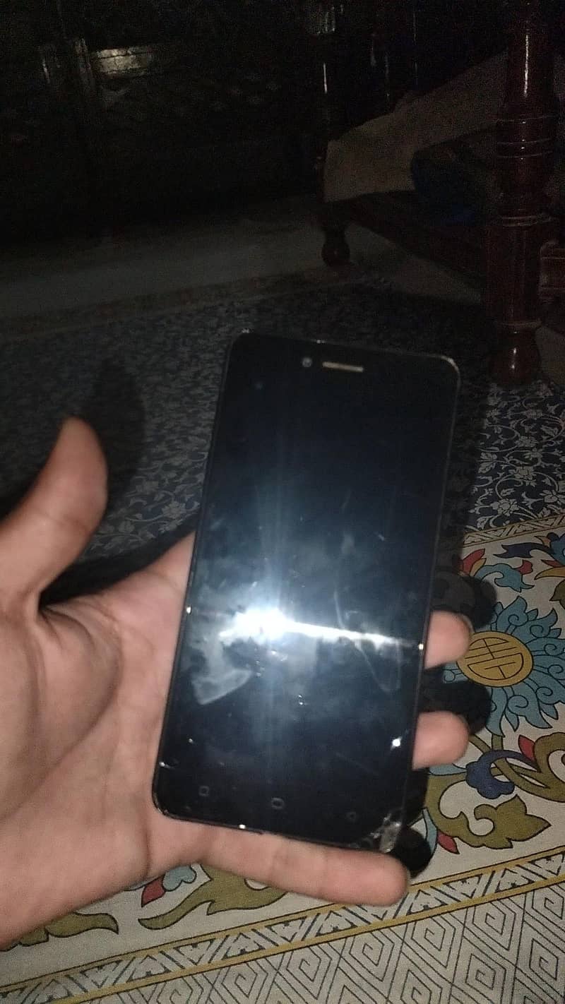OPPO A37 1