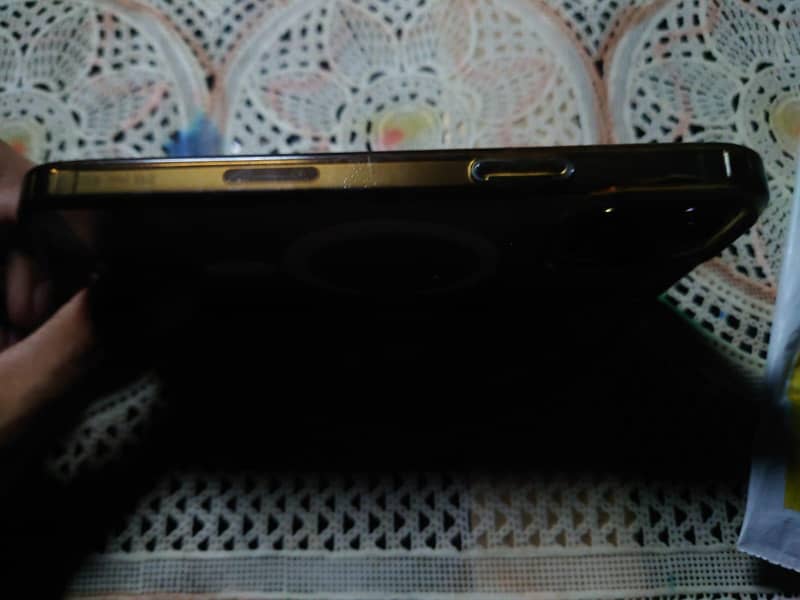 Apple iPhone 13 Pro Max 1