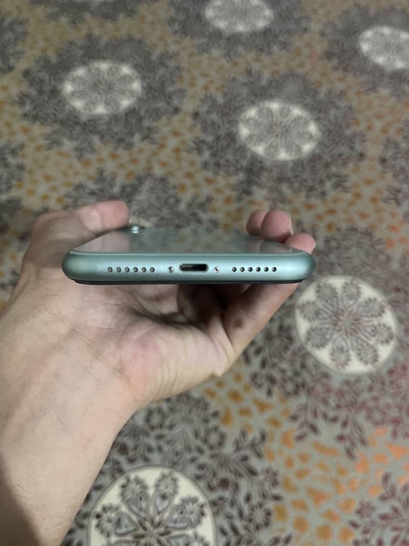 Apple iPhone 11 1