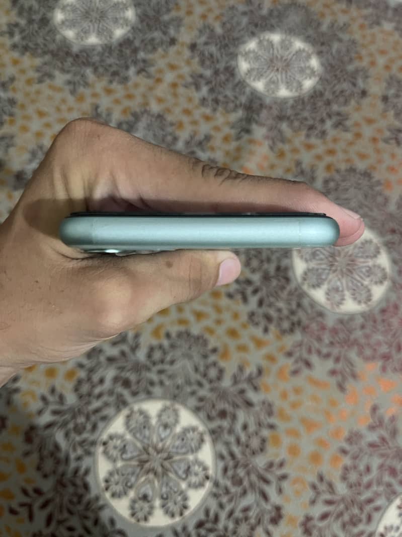 Apple iPhone 11 2